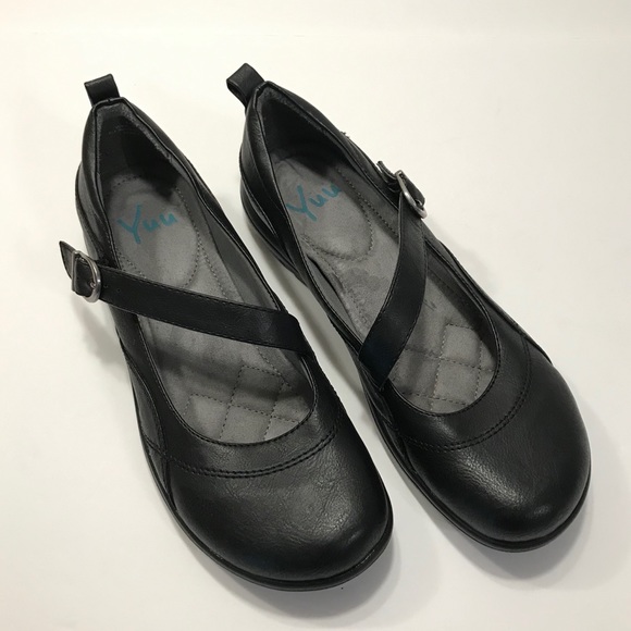 yuu mary jane shoes